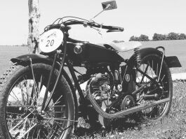 Rudge%204%20Valves%20500cc%201925%20-%20De%20-%20Marquardt%20Stefan.jpg